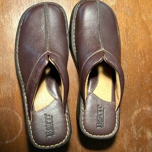 Born Ladies Clogs, size 6